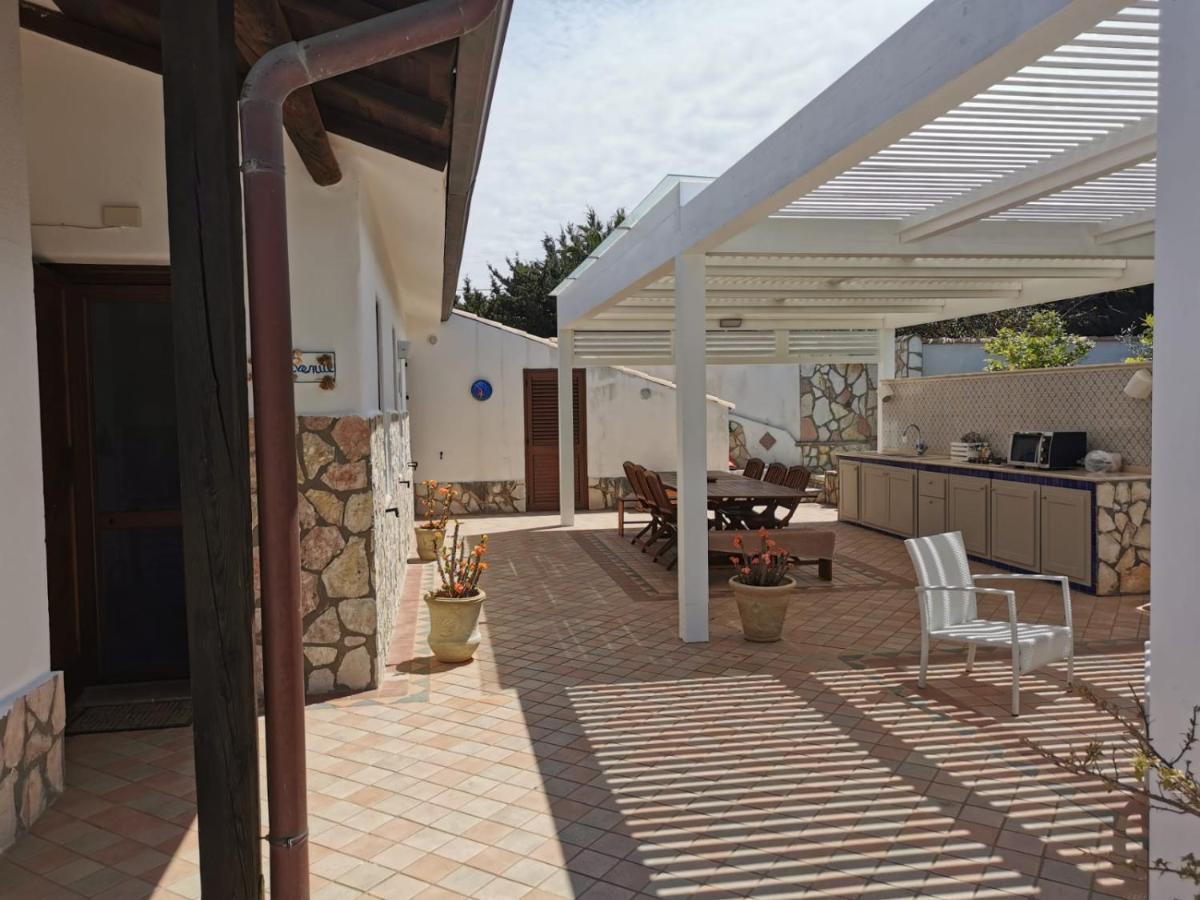 Villa Hibiscus Castellammare del Golfo Exterior foto